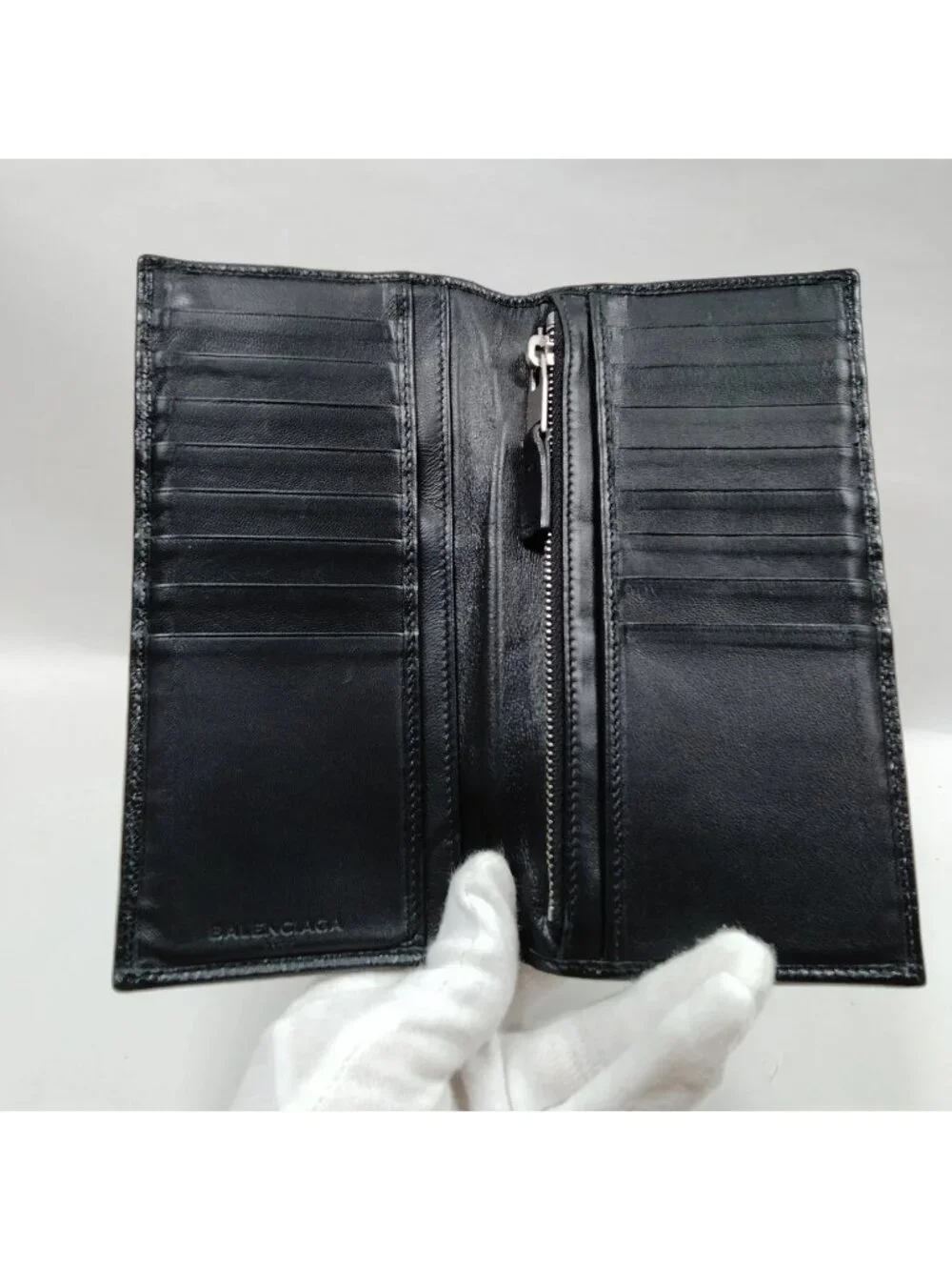 $995 Authentic BALENCIAGA Paris Made in ITALY Black Leather Bifold Long Wallet - Picture 3 of 13